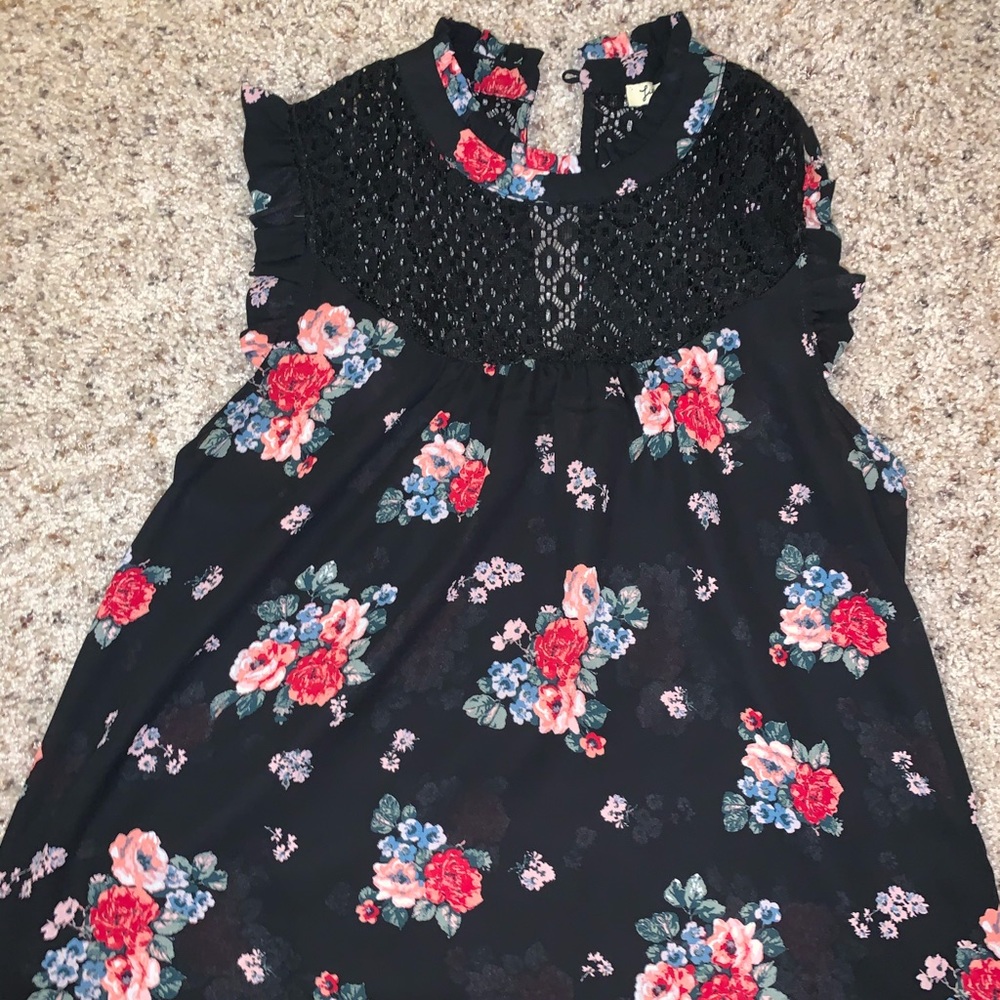 Ruffled Tank Top Floral Blouse